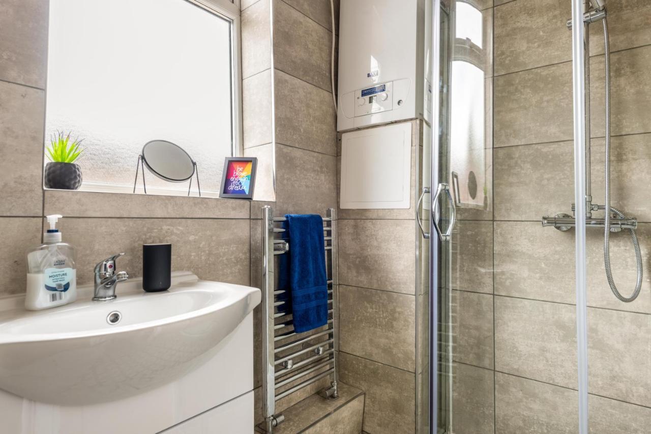 Hopetown Apartment-Modern 1 Bed With Free Parking Normanton  Exterior foto